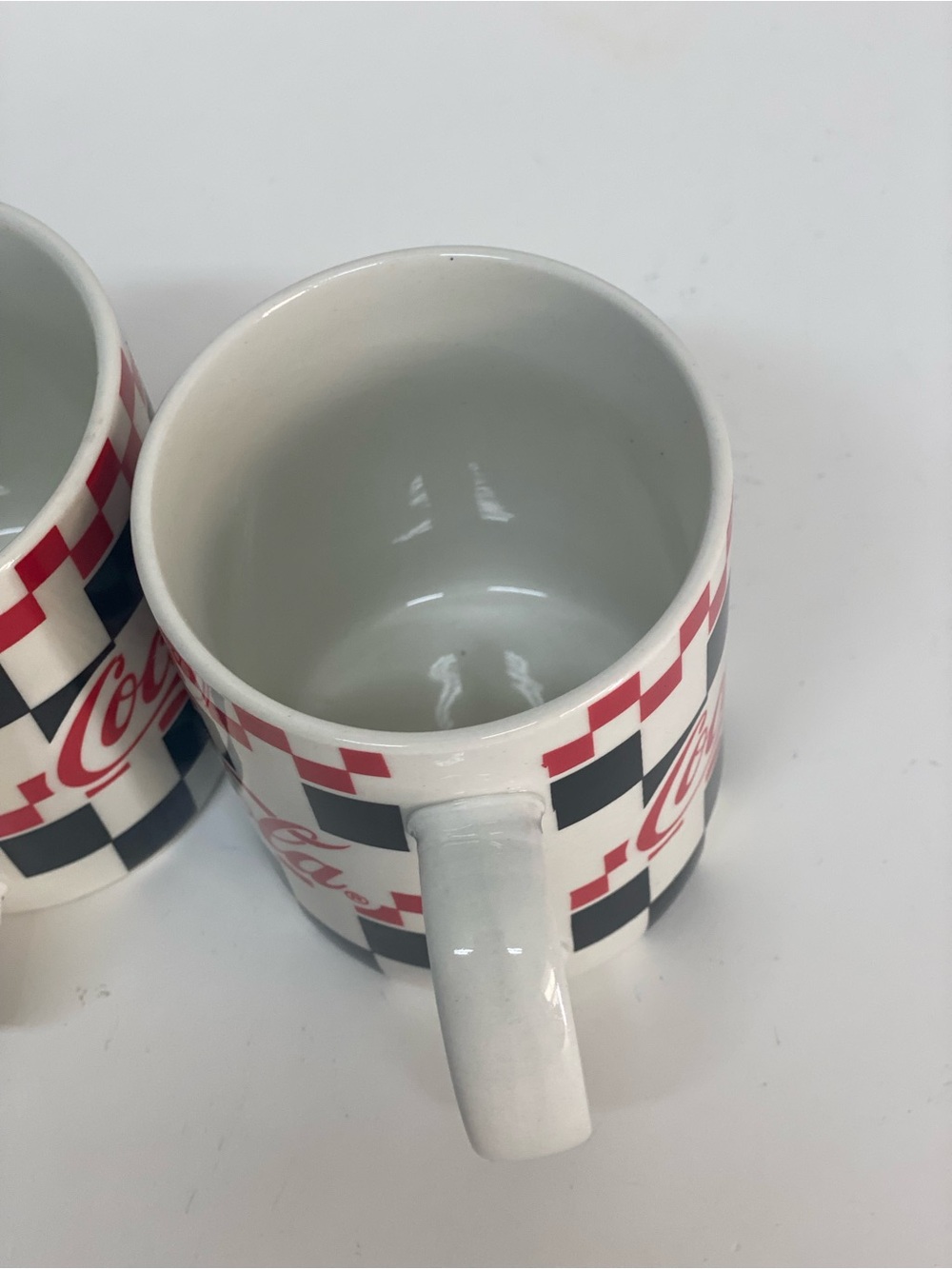 Gibson Coca-Cola Checkerboard Mugs Cups Set of 4 Vintage 1996 Red White Black - Picture 13 of 16